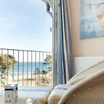 Villa Frigga & Villa Freia